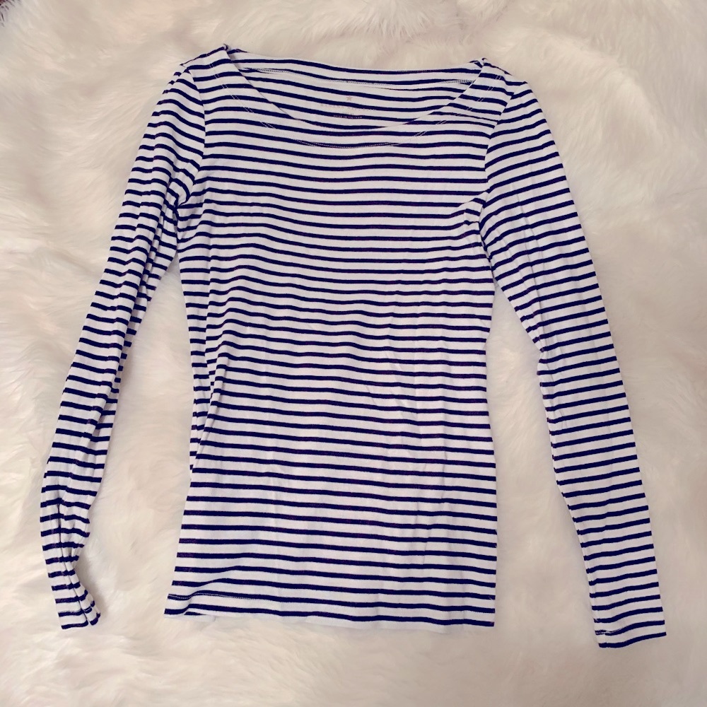 Banana Republic Boat-Neck Long Sleeve Shirt - Picture 3 of 4
